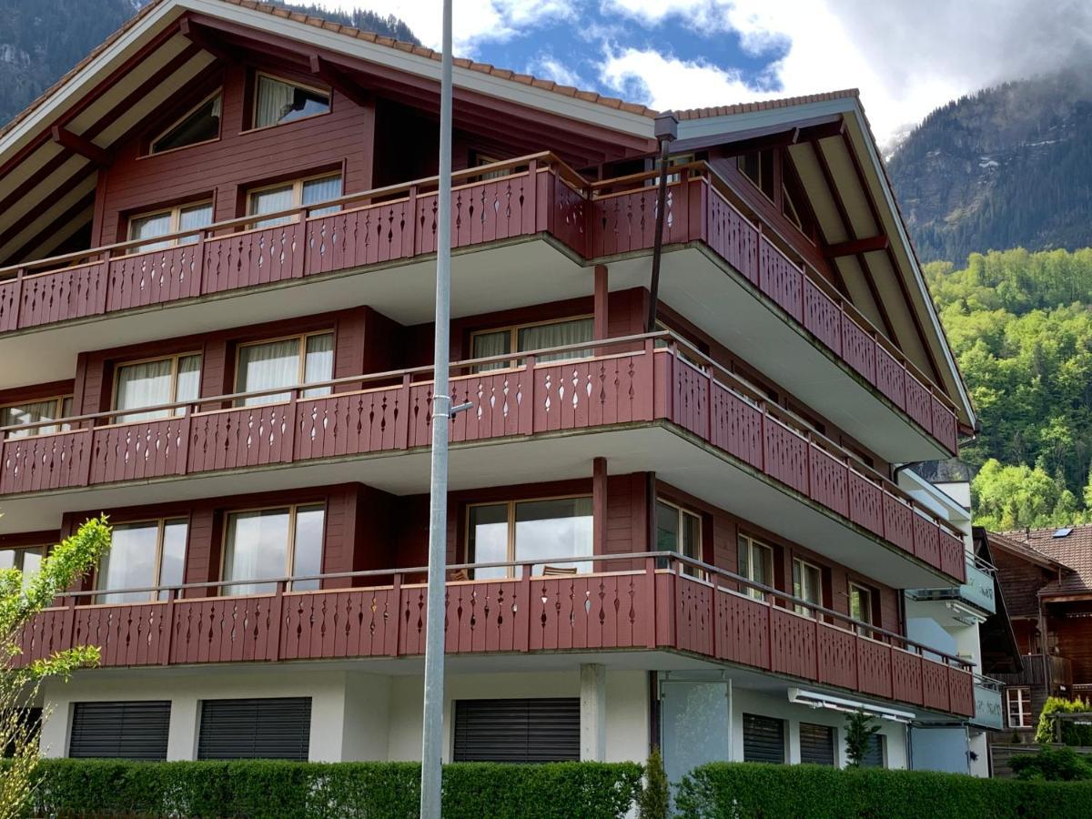 Seehaus Lake View 3-Bedroom Apartment Iseltwald Esterno foto